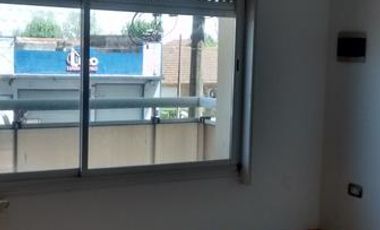 Vivienda en Planta Alta con Local en Planta Baja