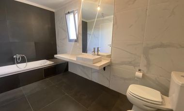 Casa en Venta y Alquiler al Lago - Ceibos, Puertos del Lago