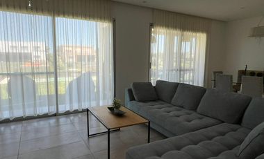 Casa en Venta y Alquiler al Lago - Ceibos, Puertos del Lago