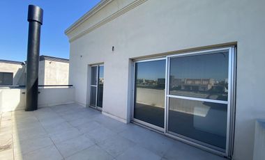 Casa en Venta y Alquiler al Lago - Ceibos, Puertos del Lago