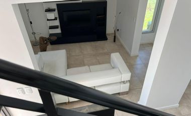 Casa en Venta y Alquiler al Lago - Ceibos, Puertos del Lago