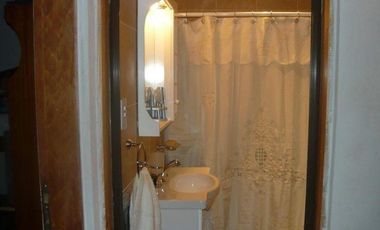 Casa venta - 3 dormitorios 1 baño - 136  mts2 - Etcheverry