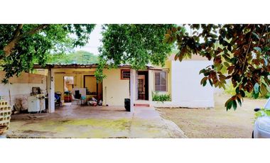 Venta casa quinta con locales Kanasin Mérida Yucatán