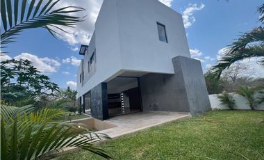 Venta casa nueva Paseos Country Mérida
