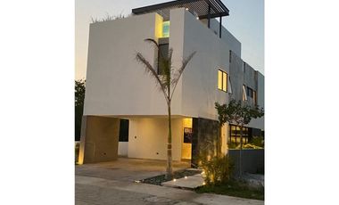 Venta casa nueva Paseos Country Mérida