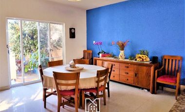 Casa y Terreno en Venta Cuernavaca Calz. de los Estrada ,Vista Hermosa