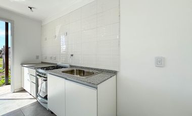 Casa de 2 dormitorios con jardín y parrilla de oportunidad