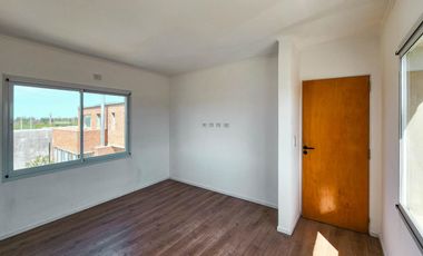 Casa de 2 dormitorios con jardín y parrilla de oportunidad