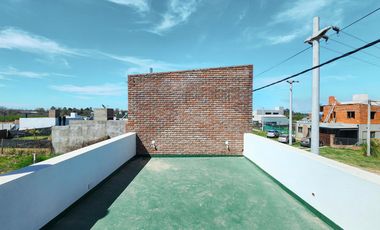 Casa de 2 dormitorios con jardín y parrilla de oportunidad