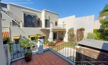 Casa Histórica en Venta en Quilmes 5 ambientes, residencial exclusivo!