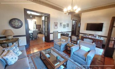 Casa Histórica en Venta en Quilmes 5 ambientes, residencial exclusivo!