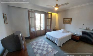 Casa Histórica en Venta en Quilmes 5 ambientes, residencial exclusivo!