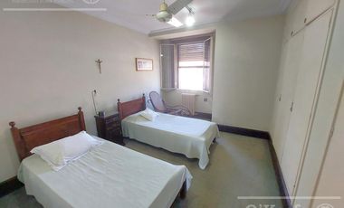 Casa Histórica en Venta en Quilmes 5 ambientes, residencial exclusivo!