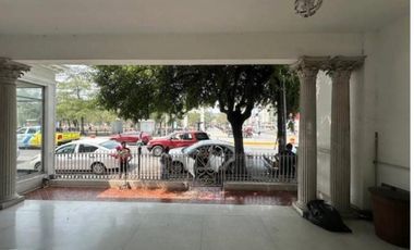 CASA VENTA $14,800,000 CENTRO, FRENTE A LA ALAMEDA, IDEAL OFICINA O NEGOCIO.