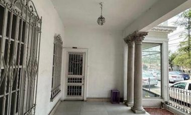 CASA VENTA $14,800,000 CENTRO, FRENTE A LA ALAMEDA, IDEAL OFICINA O NEGOCIO.