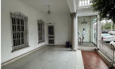 CASA VENTA $14,800,000 CENTRO, FRENTE A LA ALAMEDA, IDEAL OFICINA O NEGOCIO.