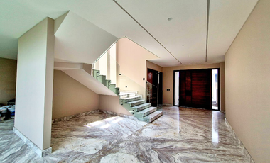 Magnífica Casa a estrenar en Bosques de las Lomas en calle  cerrada