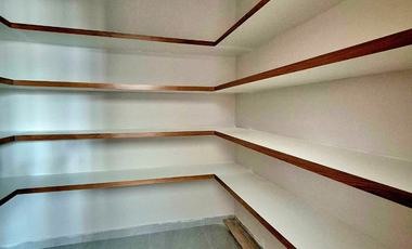 Magnífica Casa a estrenar en Bosques de las Lomas en calle  cerrada