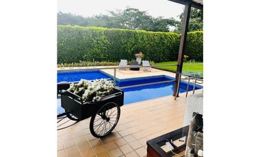 Casa campestre en condominio para la venta en Cerritos, Pereira!!!