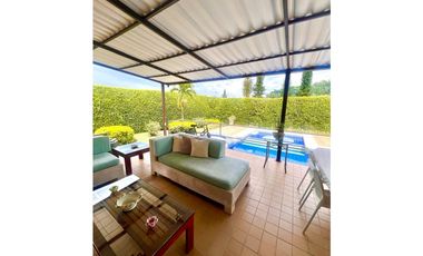 Casa campestre en condominio para la venta en Cerritos, Pereira!!!