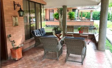 Casa campestre en condominio para la venta en Cerritos, Pereira!!!