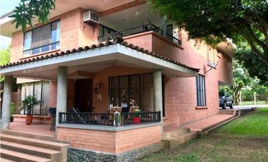 Casa campestre en condominio para la venta en Cerritos, Pereira!!!