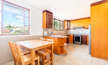 HERMOSO DEPARTAMENTO AMOBLADO EN RENTA CHALLUABAMBA CUENCA