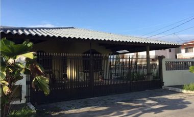 ALQUILO CASA EN SAN ANTONIO