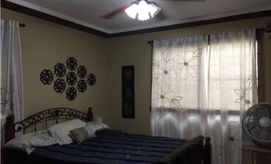 ALQUILO CASA EN SAN ANTONIO