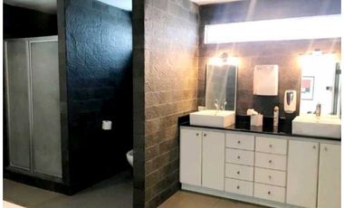 CASA DUPLEX EN OBARRIO REMODELADA 500M2 USO RESIDENCIAL / COMERCIAL