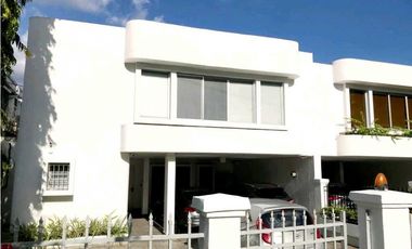 CASA DUPLEX EN OBARRIO REMODELADA 500M2 USO RESIDENCIAL / COMERCIAL