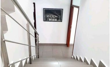 CASA DUPLEX EN OBARRIO REMODELADA 500M2 USO RESIDENCIAL / COMERCIAL