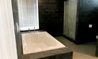 CASA DUPLEX EN OBARRIO REMODELADA 500M2 USO RESIDENCIAL / COMERCIAL