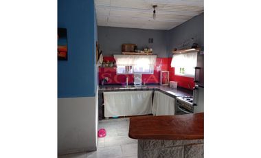 CASA EN PONTEVEDRA Calle: De Los Franceses Nº 3371