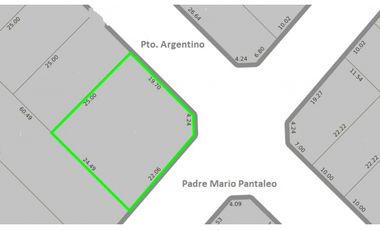 Lote con mejoras Calle Padre Mario Pantaleo esq Pto. Argentino