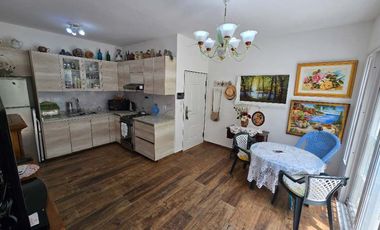Casa PH en venta en Ramos Mejia Sur