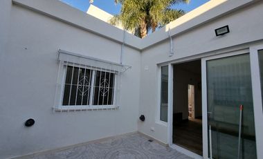 Casa PH en venta en Ramos Mejia Sur