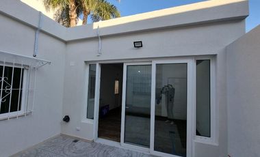 Casa PH en venta en Ramos Mejia Sur