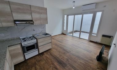 Casa PH en venta en Ramos Mejia Sur