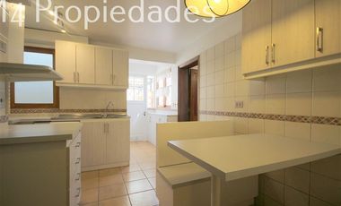 Casa en Venta en Candelaria Goyenechea / Condominio