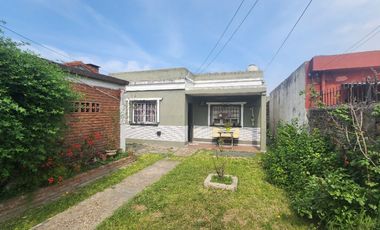 Casa en venta en Burzaco Este