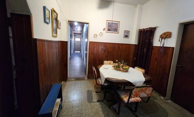 Casa en venta en Burzaco Este