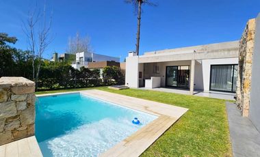 Casa en venta en Casco de Alvarez