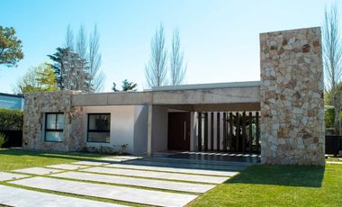 Casa en venta en Casco de Alvarez