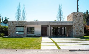 Casa en venta en Casco de Alvarez