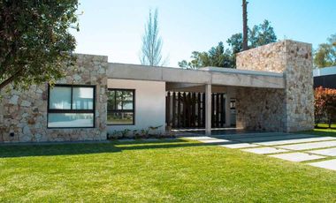 Casa en venta en Casco de Alvarez