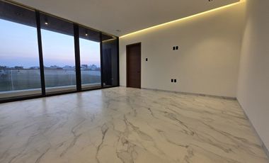 Casa en VENTA de LUJO CON ALBERCA Fraccionamiento PLAYAS DEL CONCHAL