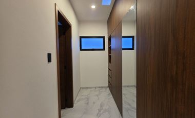 Casa en VENTA de LUJO CON ALBERCA Fraccionamiento PLAYAS DEL CONCHAL