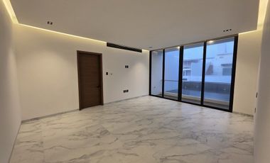 Casa en VENTA de LUJO CON ALBERCA Fraccionamiento PLAYAS DEL CONCHAL