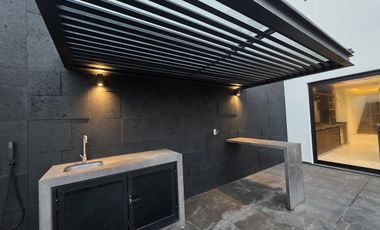 Casa en VENTA de LUJO CON ALBERCA Fraccionamiento PLAYAS DEL CONCHAL